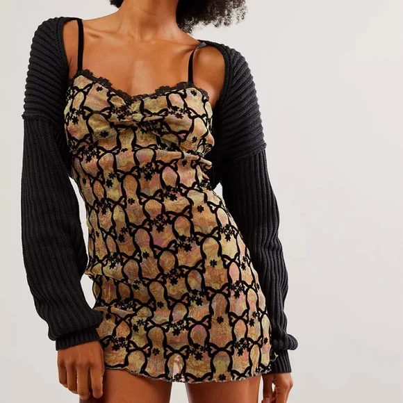 FREE PEOPLE - Lace & Bows Mini Slip - Picture 2 of 3